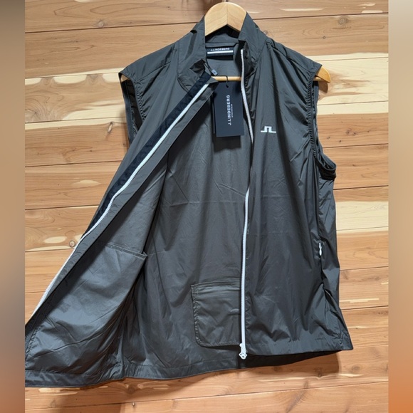 NEW Men’s J. LINDEBERG Stockholm Packable Ash Grey Golf Shell Vest Shell NWT - Picture 2 of 16